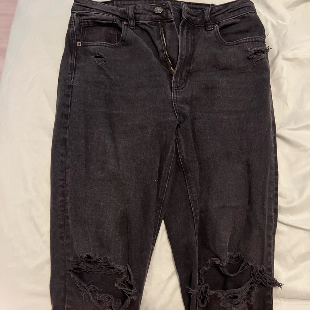 American EagkeDistressed Black Women's Mom Jeans